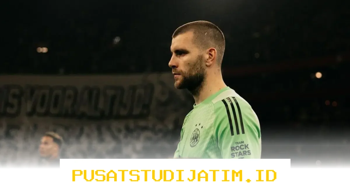 Gawang Bersih Perdana Ajax di Eredivisie 2026, Penjaga Gawang Belanda Ini Sukses Hentikan Tren Negatif!