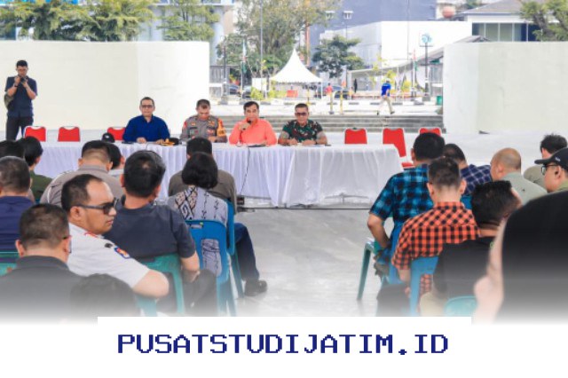 Takbiran dan Pawai Kendaraan Hias Meriahkan Medan, Lebih dari 200 Peserta Antusias Berpartisipasi!